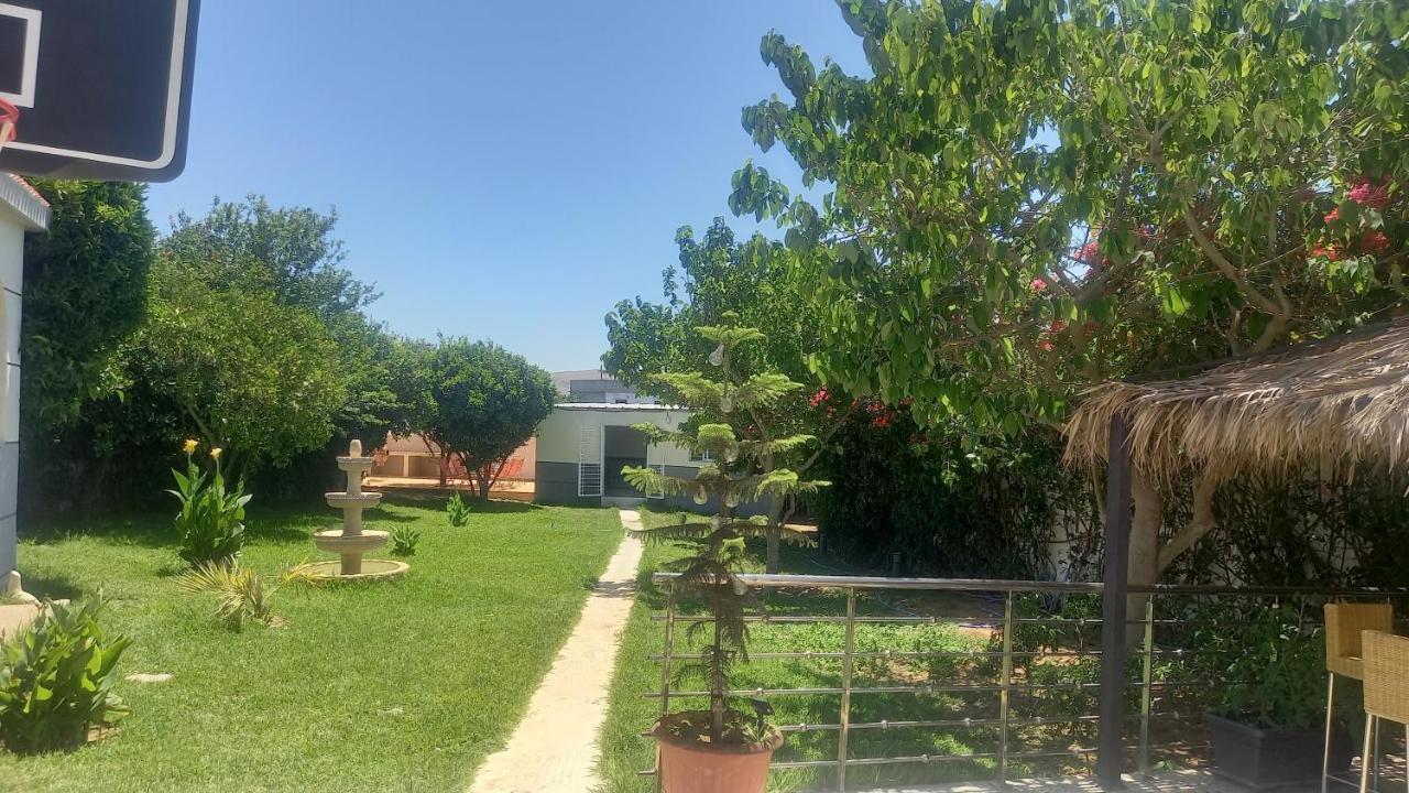 Villa Naima Ларач Екстер'єр фото